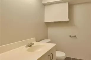 8045 Watkins, Saint Louis, MO 63105 - Photo 41