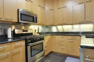 8045 Watkins, Saint Louis, MO 63105 - Photo 27