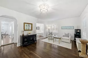 7360 Northmoor Dr, Saint Louis, MO 63105 - Photo 5