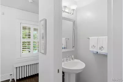 7360 Northmoor Drive, Saint Louis, MO 63105 - Photo 9