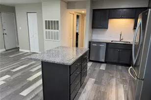 1913 Gascony Parc Dr, Lake Saint Louis, MO 63367 - Photo 3