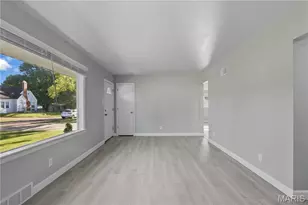 912 Burgos St, Spanish Lake, MO 63138 - Photo 5