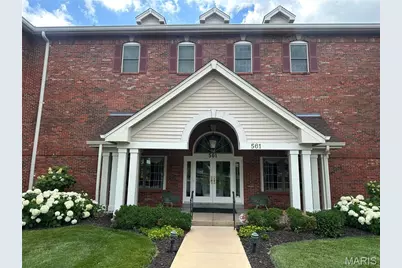 561 Sarah Lane #303, Creve Coeur, MO 63141 - Photo 1