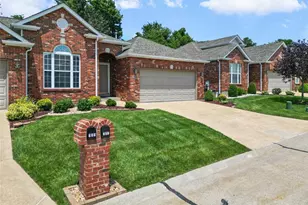 117 Tori Pines Dr, Saint Louis, MO 63129 - Photo 3