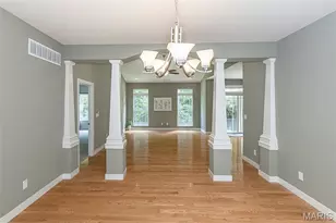 110 Sunset Villa Ct, O'Fallon, MO 63366 - Photo 11