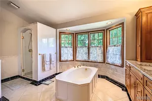 12823 Tammy Kay Dr, Saint Louis, MO 63128 - Photo 29