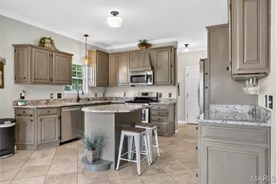 110 Antoinette Terrace, Lake Saint Louis, MO 63367 - Photo 17