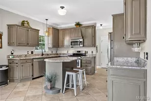 110 Antoinette Terrace, Lake Saint Louis, MO 63367 - Photo 17