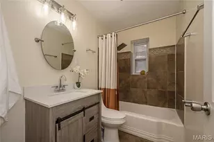 6300 Ashwell Dr, Saint Louis, MO 63123 - Photo 19