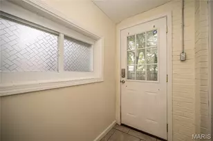 6300 Ashwell Dr, Saint Louis, MO 63123 - Photo 13