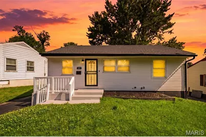 321 Caithness Road, Saint Louis, MO 63137 - Photo 1