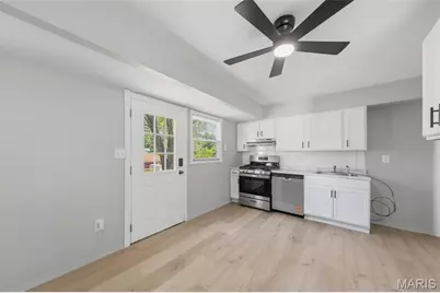 321 Caithness Road, Saint Louis, MO 63137 - Photo 11