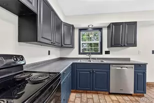 711 Montbrook Dr, O'Fallon, MO 63366 - Photo 17