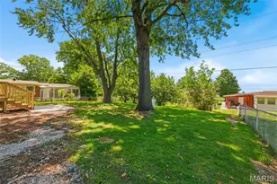 8906 Seneca Ave, Overland, MO 63114 - Photo 41