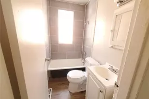 8340 Eton Pl, Jennings, MO 63136 - Photo 5