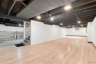 7929 Glenside Pl, University City, MO 63130 - Photo 21