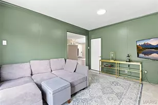 7929 Glenside Pl, University City, MO 63130 - Photo 7