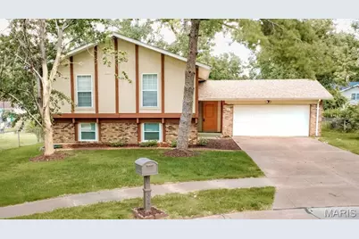 367 Napoli Court, Ballwin, MO 63021 - Photo 1