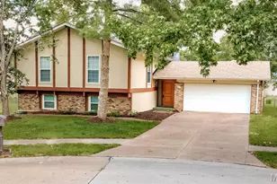 367 Napoli Ct, Ballwin, MO 63021 - Photo 1
