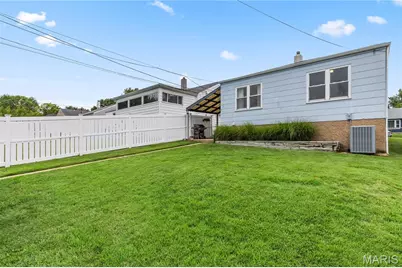 5262 Fairview Avenue, Saint Louis, MO 63139 - Photo 29