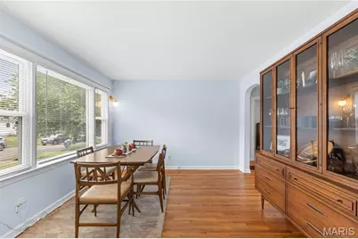 5262 Fairview Avenue, Saint Louis, MO 63139 - Photo 11