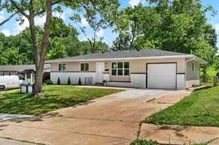 8630 North Ave, Saint John, MO 63114 - Photo 1