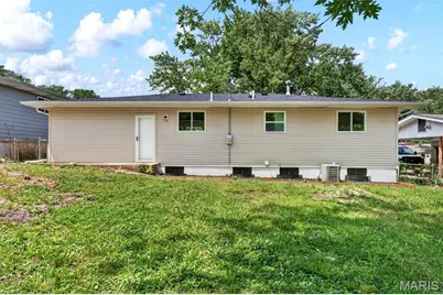 8630 North Avenue, Saint John, MO 63114 - Photo 35