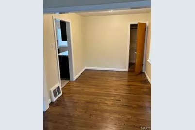 832 Elsworth Place, Ferguson, MO 63135 - Photo 3