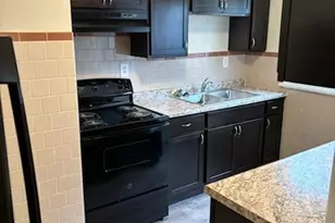 832 Elsworth Pl, Ferguson, MO 63135 - Photo 5