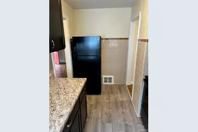 832 Elsworth Place, Ferguson, MO 63135 - Photo 5
