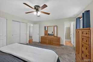 12120 Jeannette Mary Dr, Maryland Heights, MO 63043 - Photo 17