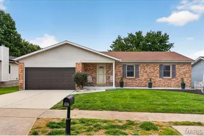 12120 Jeannette Mary Drive, Maryland Heights, MO 63043 - Photo 1