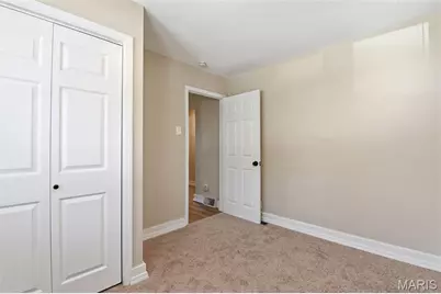 8221 Toddy Avenue, Saint John, MO 63114 - Photo 7