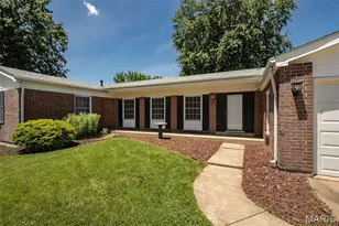 3867 Watersedge Dr, Florissant, MO 63034 - Photo 5
