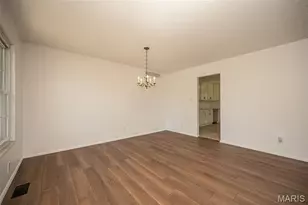 3867 Watersedge Dr, Florissant, MO 63034 - Photo 9