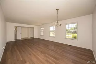 3867 Watersedge Dr, Florissant, MO 63034 - Photo 11