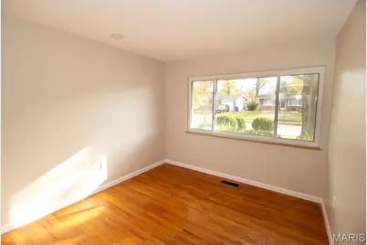 2385 Palomino Lane, Florissant, MO 63033 - Photo 9