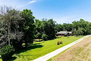 3150 Pleasant Run Dr, Palmyra, MO 63461 - Photo 9