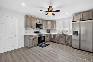 128 Laredo Ave, Mehlville, MO 63125 - Photo 11