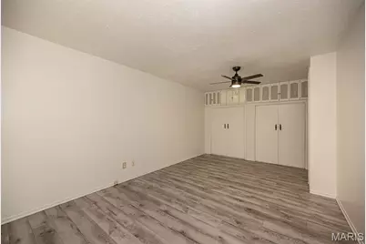 12030 Bennington Place, Maryland Heights, MO 63043 - Photo 31
