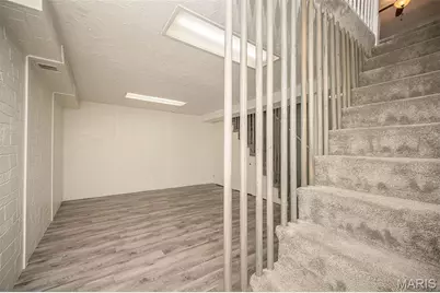 12030 Bennington Place, Maryland Heights, MO 63043 - Photo 33