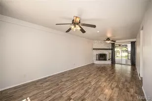 12030 Bennington Pl, Maryland Heights, MO 63043 - Photo 17