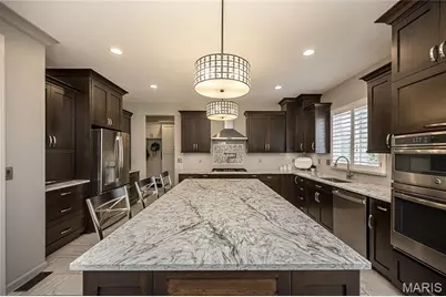 18 Kings Crossing Court, Saint Louis, MO 63129 - Photo 7