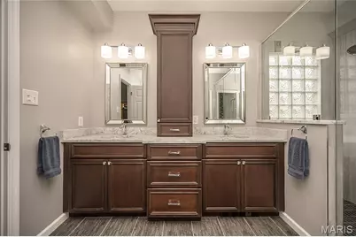 18 Kings Crossing Court, Saint Louis, MO 63129 - Photo 17