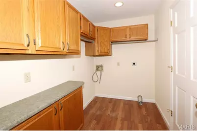 949 Oakmoor Drive, Fenton, MO 63026 - Photo 13