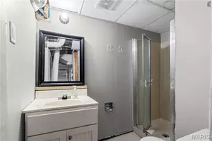 8644 Harold Dr, Berkeley, MO 63134 - Photo 25