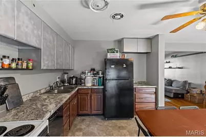 8644 Harold Drive, Berkeley, MO 63134 - Photo 11