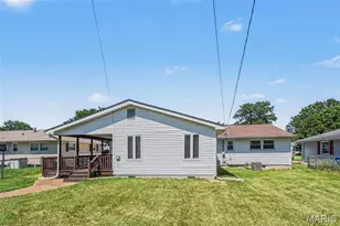 250 Monterey Dr, Florissant, MO 63031 - Photo 15