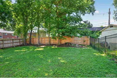 8394 Big Bend Boulevard, Webster Groves, MO 63119 - Photo 27