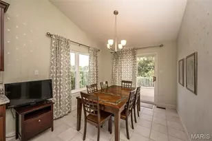3016 Kingsridge Manor Dr, Saint Louis, MO 63129 - Photo 9